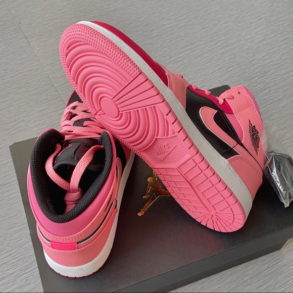 Nike Air Jordan 1 Mid 💞Coral Chalk💖 - Picture 3 of 4